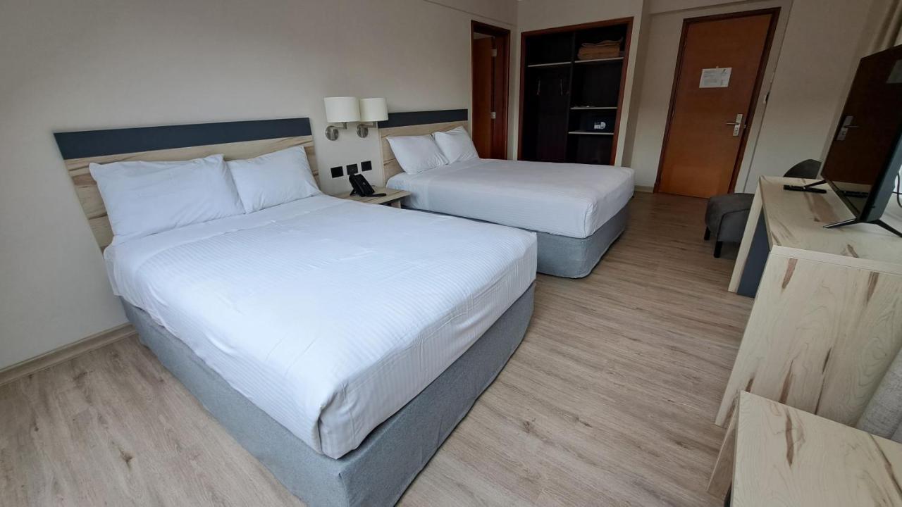 Hotel Diego De Almagro كاسترو المظهر الخارجي الصورة