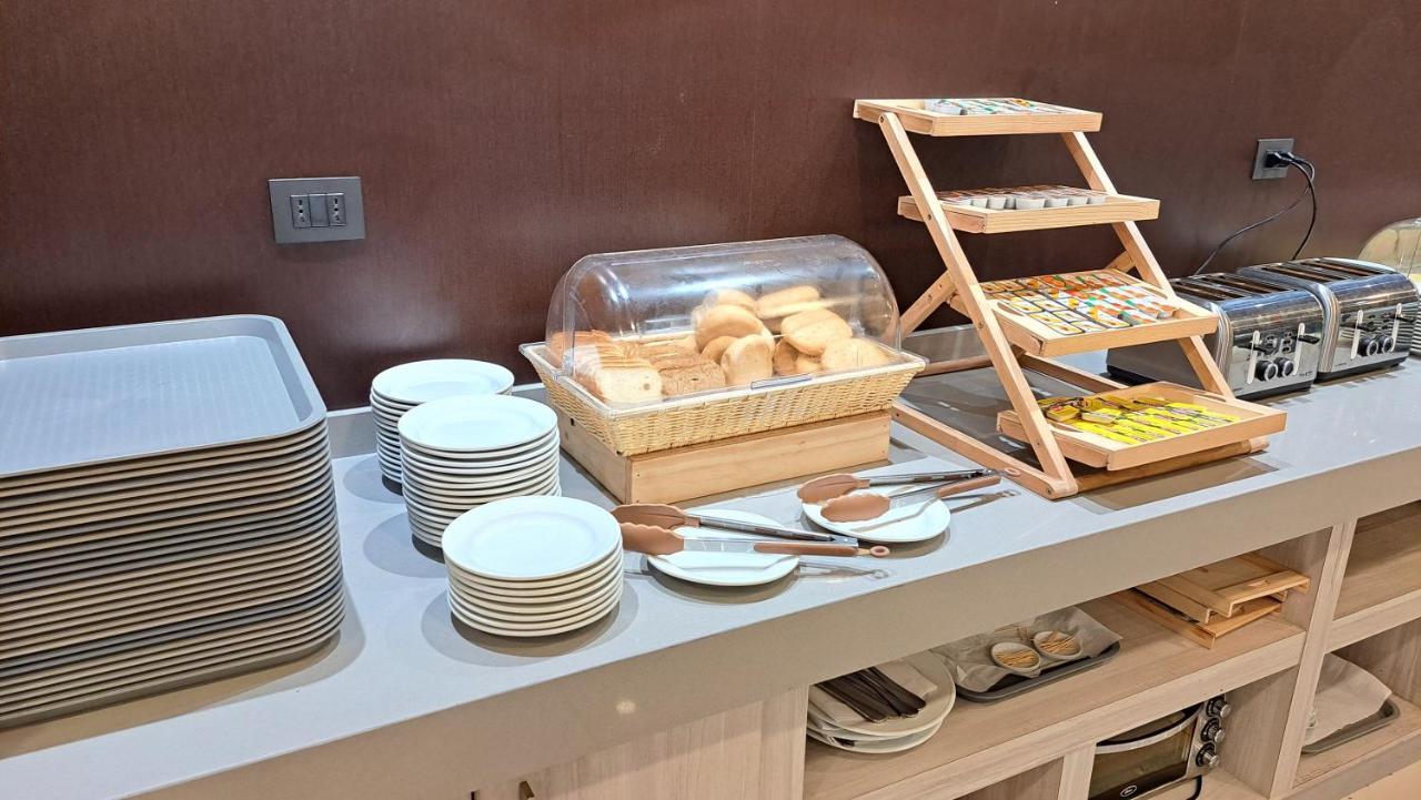 Hotel Diego De Almagro كاسترو المظهر الخارجي الصورة