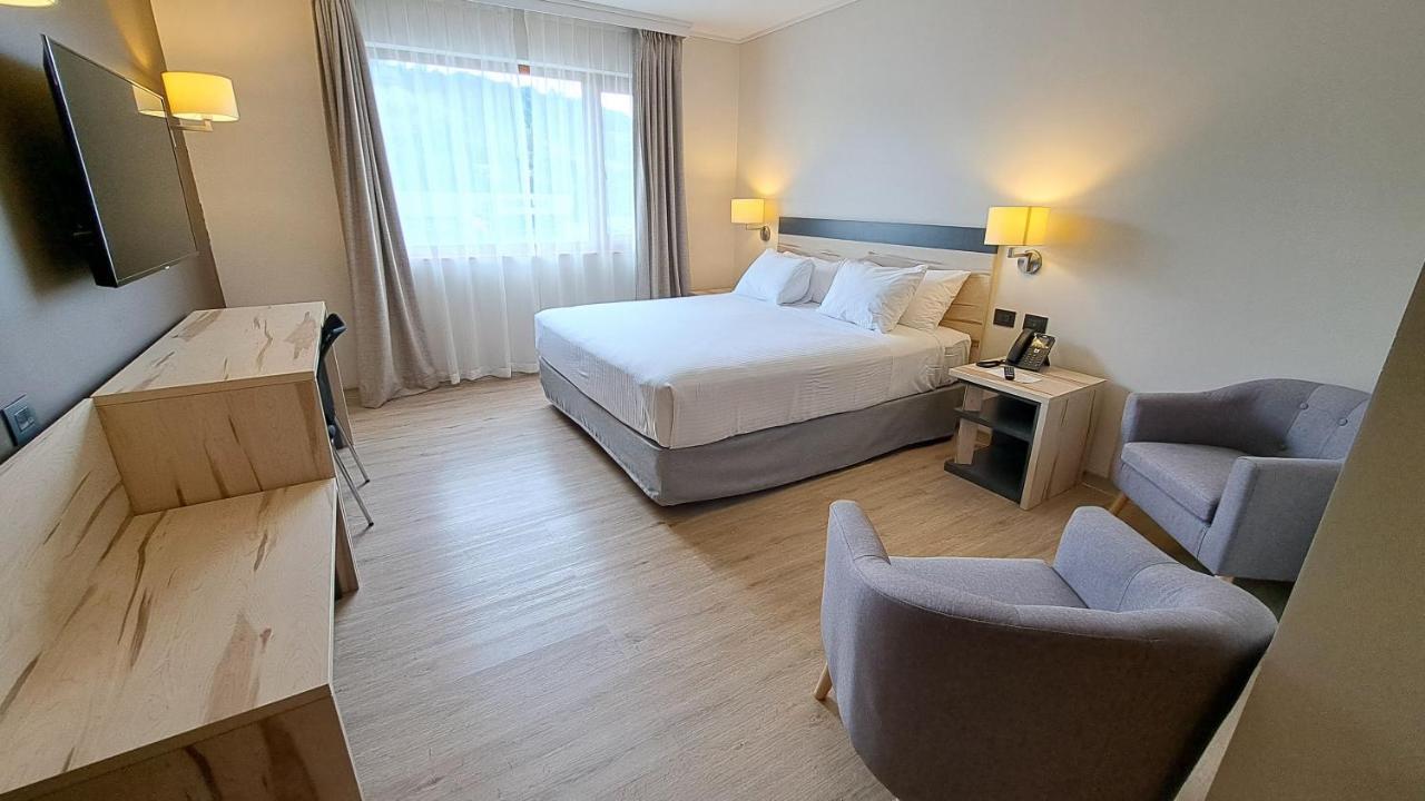 Hotel Diego De Almagro كاسترو المظهر الخارجي الصورة