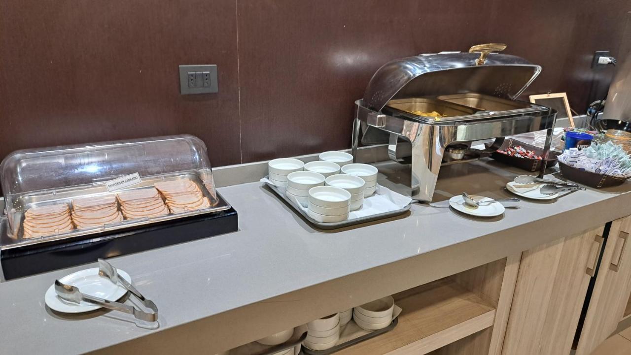 Hotel Diego De Almagro كاسترو المظهر الخارجي الصورة