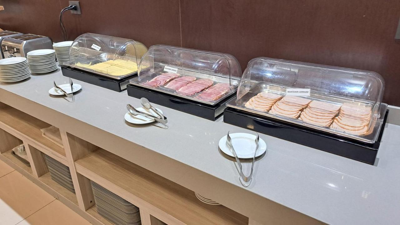 Hotel Diego De Almagro كاسترو المظهر الخارجي الصورة