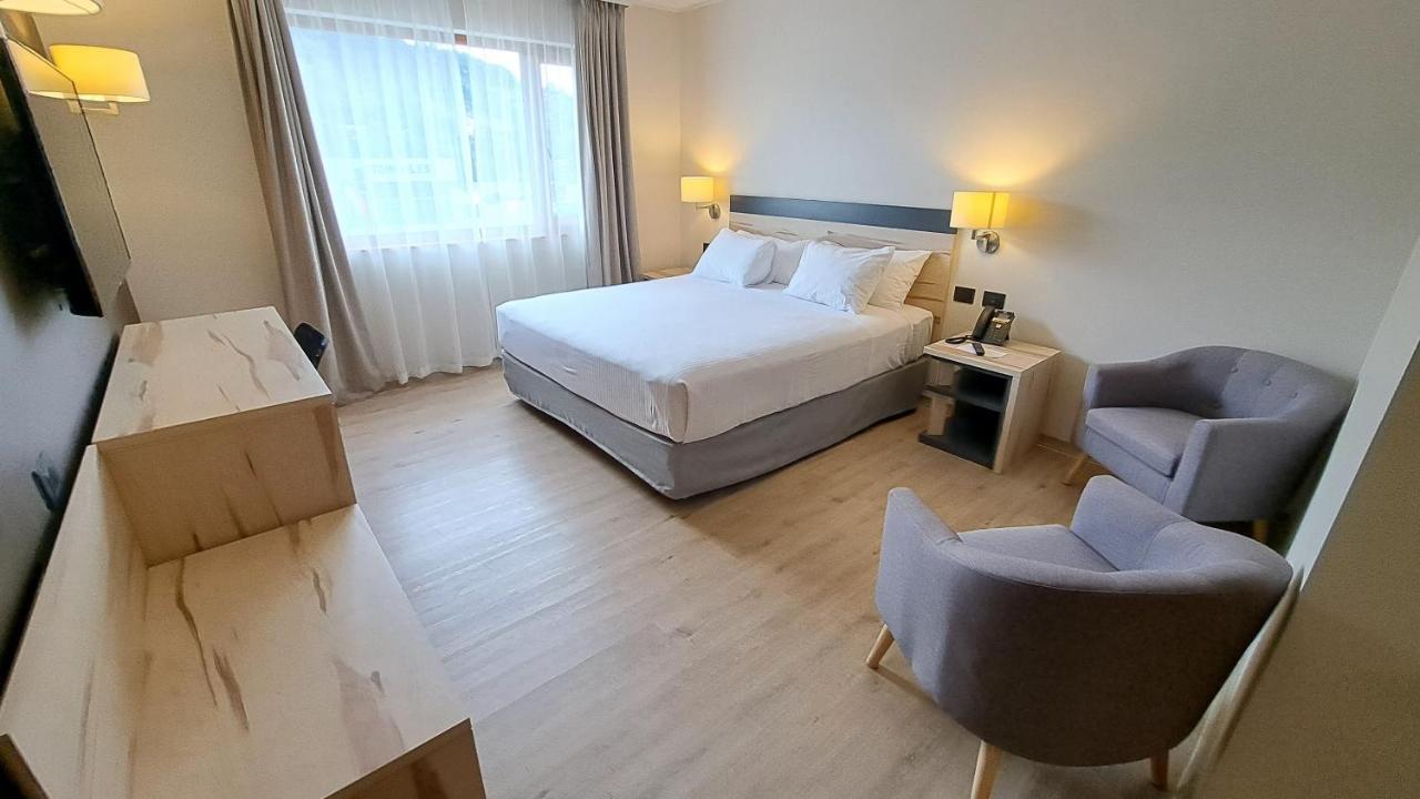 Hotel Diego De Almagro كاسترو المظهر الخارجي الصورة